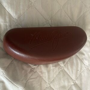 Maui Jim sunglass/eyeglass leather case.